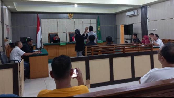 Perseteruan Dua Bos Ekspedisi di PN Jambi, Fakta Jalan Umum Dibedah Saksi