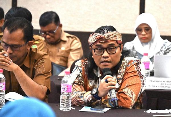 Cicipi MBG untuk Pastikan Aman, Guru Malah Sakit: DPR Sentil BGN
