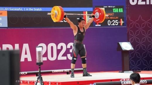 Rahmat Erwin Kembali Raih Emas Sekaligus Pecahkan Tiga Rekor SEA Games