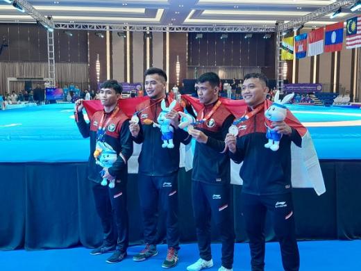 Kaget Timnas Gulat Langsung Raih 4 Emas, Trimedya: Satu Emas Saja Bersyukur di Hari Pertama