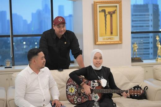 Menpora Dito Harap Prestasi Putri Ariani Jadi Inspirasi Bagi Anak Muda Indonesia