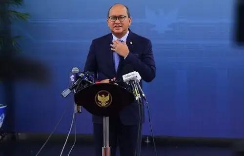 Modal Asing Mengalir Deras, Target Rp13.032,8 Triliun Disokong Investasi Luar Pulau Jawa