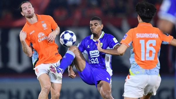 Hadapi Ratchaburi FC, Bojan Perlu Bangkitkan Mentalitas Pemain Persib