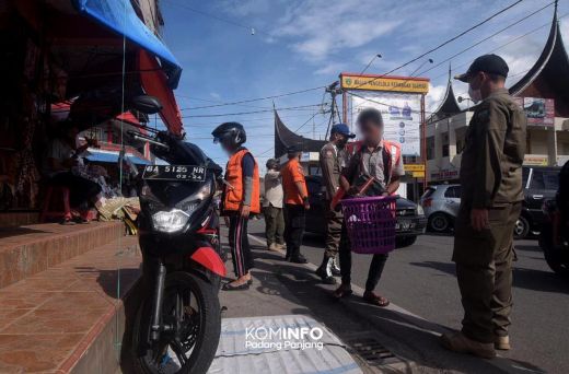 Langgar Aturan Protokoler Covid - 19, Puluhan Pelanggar Perda AKB di Padang Panjang Diberikan Sanksi