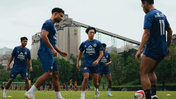 Imran Nahumarury Pastikan Semen Padang Terus Berjuang