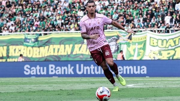 Persik Kediri Lepas Rodrigo Dias