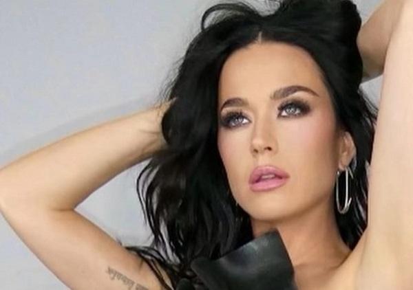 Katy Perry Rilis Single Baru Usai 4 Tahun Absen