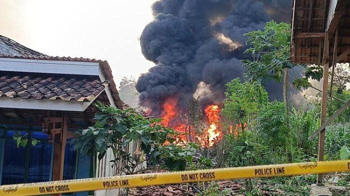 Sumur Minyak Meledak di Belakang Rumah, Warga Blora Jadi Korban Aktivitas Ilegal