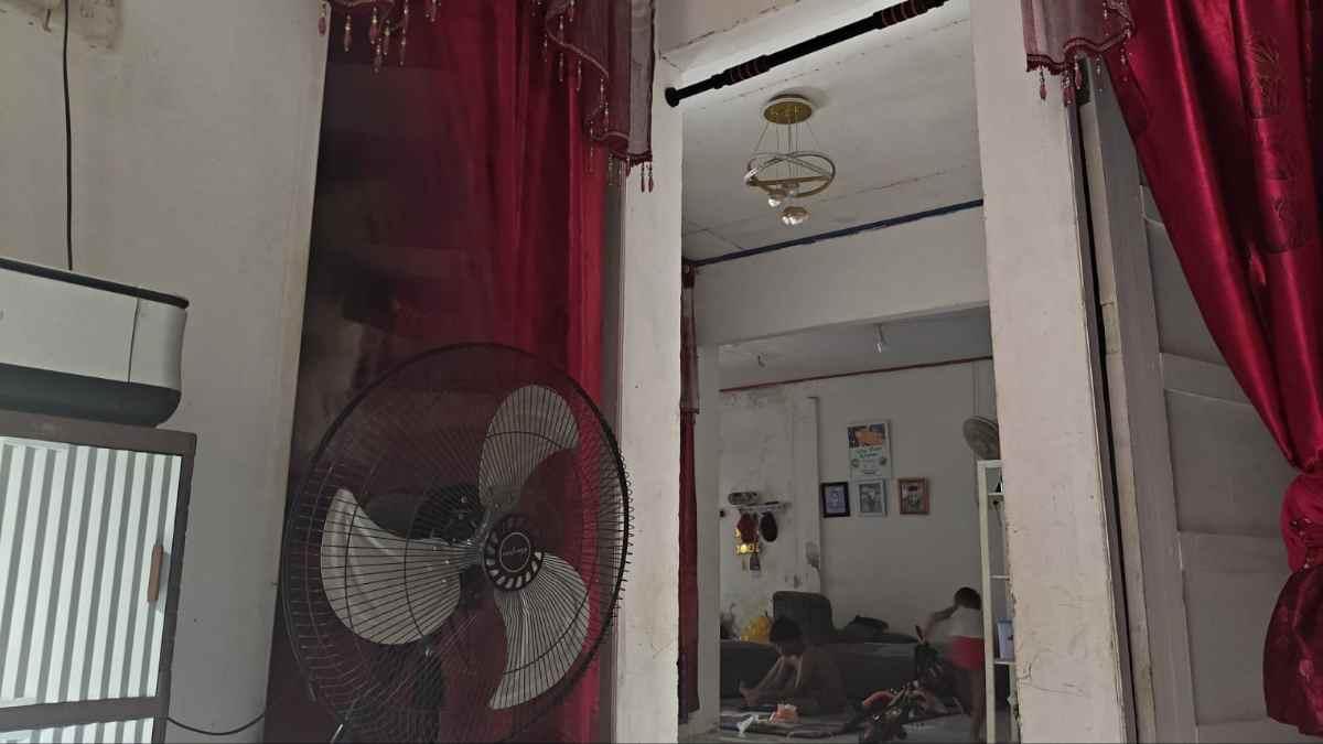 Kabut Asap Pekat Kepung Kulim Pekanbaru, Warga Makin Tersiksa Akibat Listrik Padam
