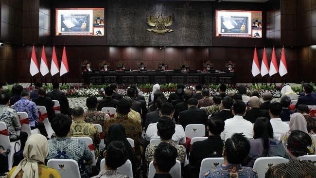 Tangis Anak Wartawan Menggema di MK, Soroti Dugaan Ketimpangan Hukum TNI