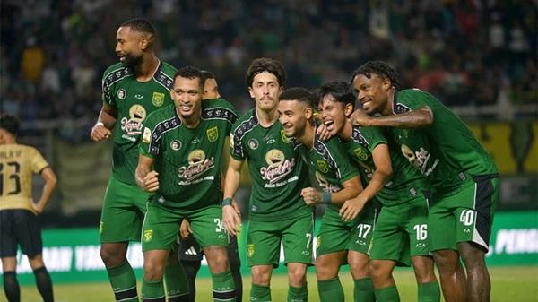 Bernardo Tavares Genjot Fisik dan Kontrol Emosi Persebaya