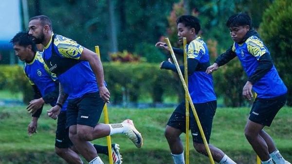 Lawan Persebaya, Marcos Santoz Ingatkan Arema Hati-hati