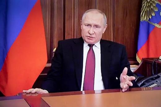 Putin Kritisi Aktivitas Militer Biologis Amerika di Ukraina