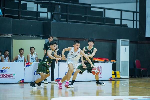 Duel Ketat Sesama Tim Luar Jawa di Hari Ketiga Kejurnas Basket Antarklub KU 16