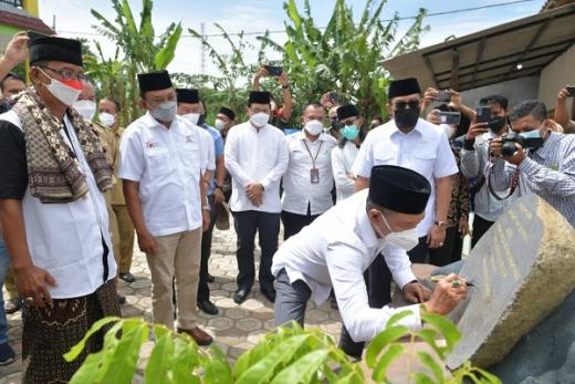Menpora Amali Ingin Tumbuhkan Minat Kewirausahaan di Kalangan Santri