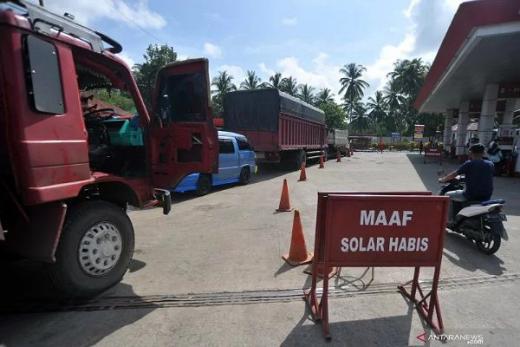 Menguak Fenomena Solar Habis di Sumatera Barat: Dari Kuota Cukup Hingga Komitmen Pemangku Kebijakan