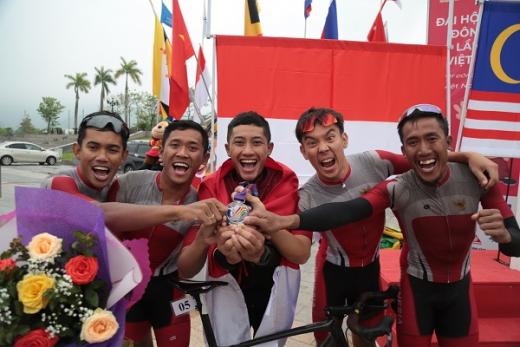 Kembali Raih Perak, Aiman: Kesulitan Hujan dan Licin