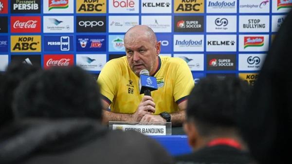 Minta Pemain Persib Fokus, Bojan Hodak: Berhenti Bicarakan Soal Konvoi