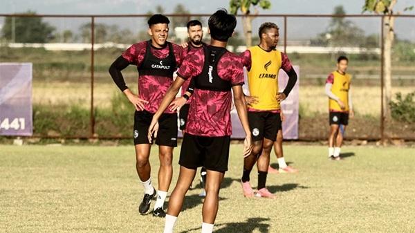 Marcos Santos Optimistis Kehadiran 10 Pemain Baru Arema FC