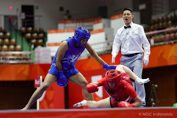 Video Call Airlangga Berdampak Positif, Tiga Atlet Sanda Melaju ke Semifinal