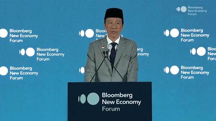 Jokowi Hadiri Forum Bloomberg saat Sidang Ijazah Memanas, Pengamat Ingatkan Dampak Politik