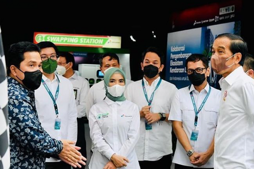Daftar Perusahaan Pemrakarsa Ekosistem Kendaraan Listrik yang Uji Cobanya Diluncurkan Jokowi