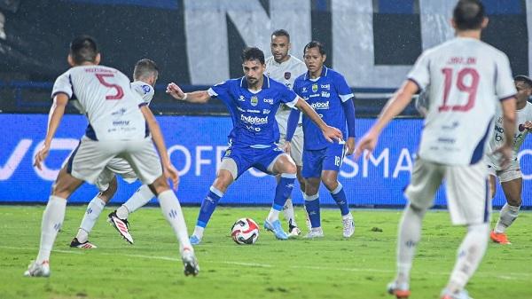 Pengakuan Jujur Bojan Hodak, Persib Tak Banyak Peluang
