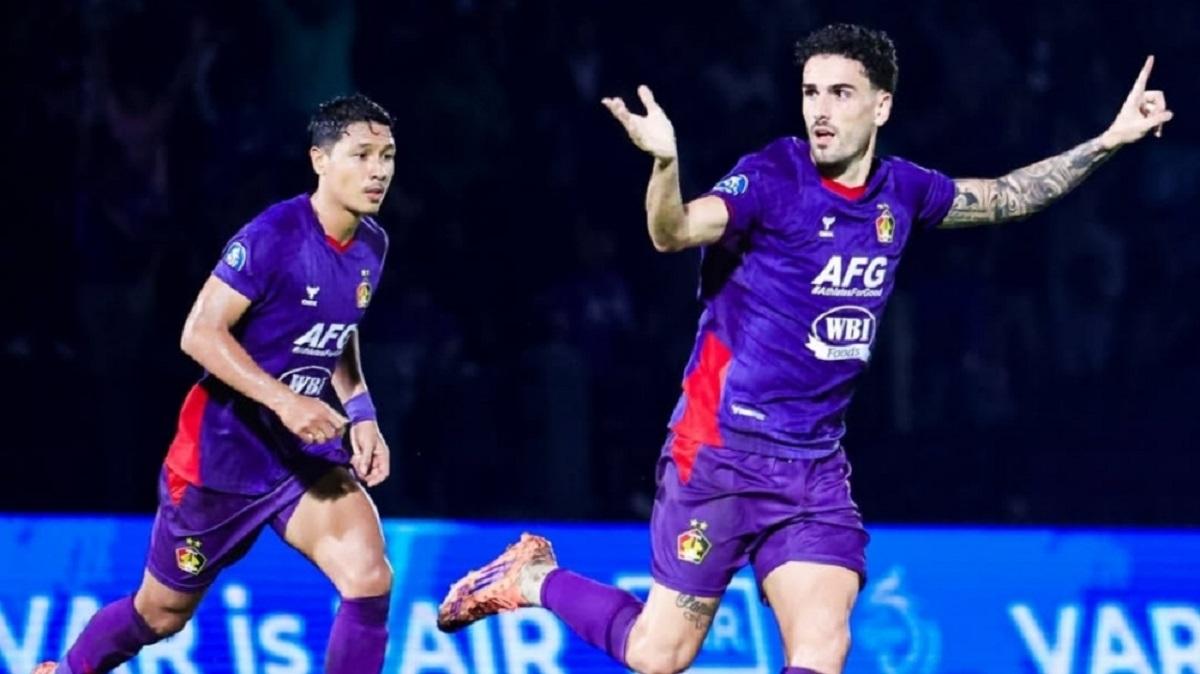 Pertahanan Persik Buruk Itu Pengakuan Marcos Reina