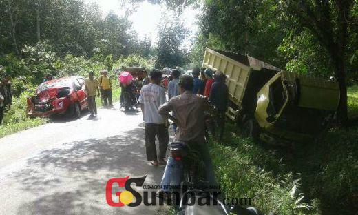 Tabrakan Maut, Agya Kontra Dump Truk di Jalan Lintas Sumatera, Satu Meninggal Dunia