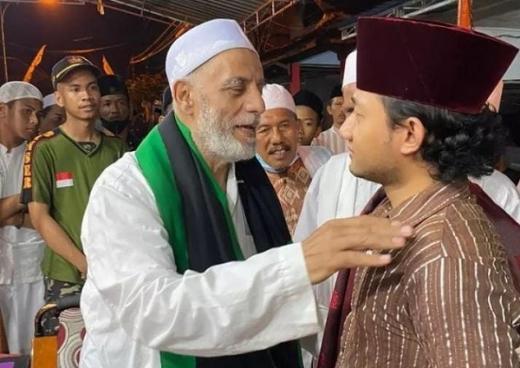 Penjelasan Habib Abdul Qadir soal Video Gus Thuba yang Disebut Tak Sopan: Dia Itu Alim Jangan Dilihat Penampilannya