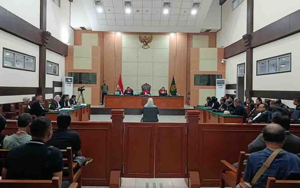 Dakwaan Batal demi Hukum, Sidang Perkara Dokter Tifa Resmi Dihentikan