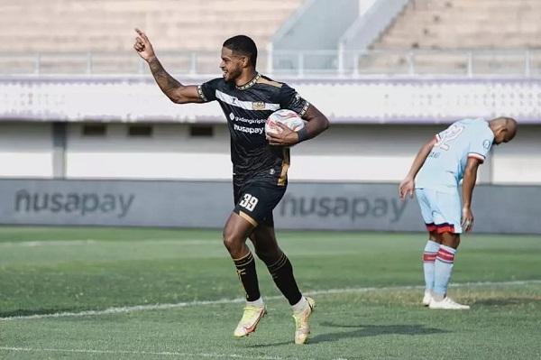 Alex Martins Sebut Lawan Persita Tangerang Bisa Menarik