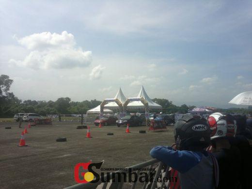 Suasana Kejurnas Drag Race. Suasana Kejurnas Drag Race.