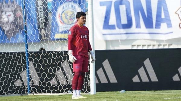 Arema FC Tetap Pertahankan Adi Satryo dan Gianluca