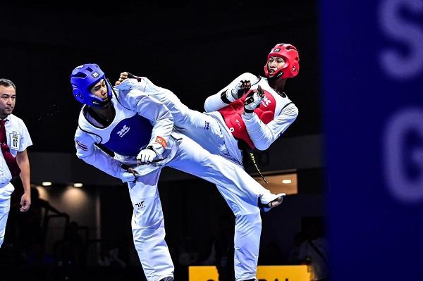 WartaPKU.com Pertarungan Taekwondo.