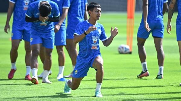 Ingin Bawa Persib ke Papan Atas, Beckham Incar Kemenangan Lawan Persita