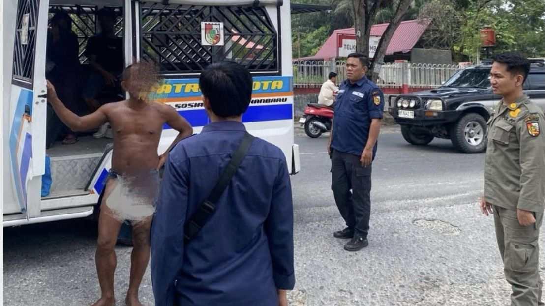 Dinsos Pekanbaru Minta Warga Setop Beri Uang, Pengemis Lampu Merah Cuma Cari Kaya