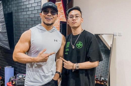 8 Orang Ditangkap, Netizen Tuding Podcast Deddy Corbuzier Bagian dari Intel