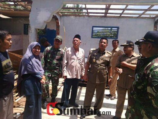 Wabup Solok Tinjau Korban Angin Puting Beliung di Sumani