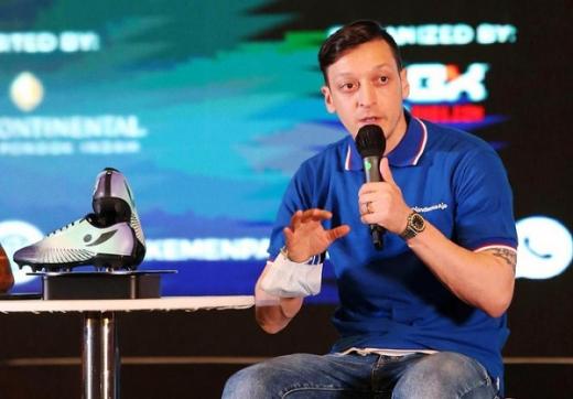 Mesut Oezil Bocorkan Rahasia Jika Sepakbola Indonesia Ingin Maju