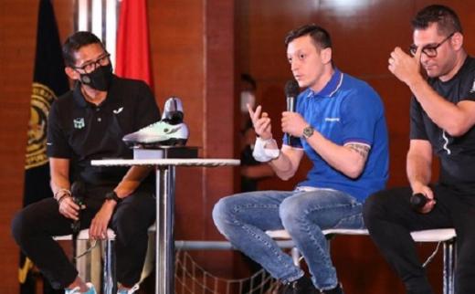 Besok, Mesut Oezil Salat Jumat di Masjid Istiqlal