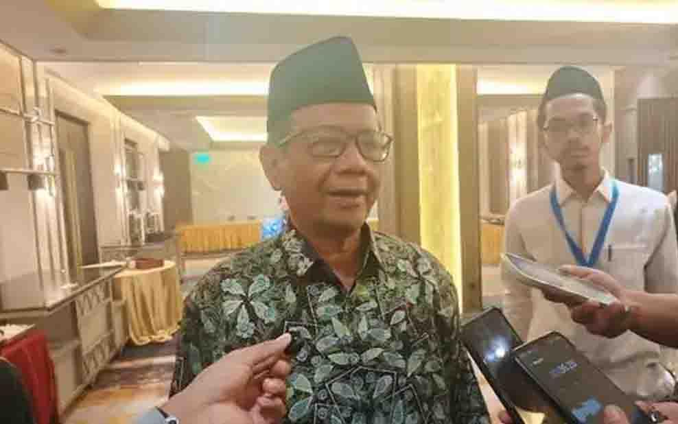 Mahfud MD: Menteri Diborgol, Masa Mantan Jampidsus Tidak?
