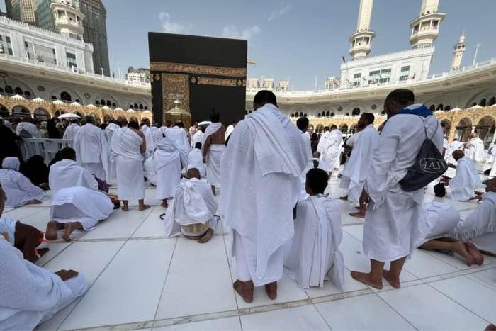 Resmi! Umrah Mandiri Kini Bisa Tanpa Travel, Ini Aturan, Syarat, dan Risiko Hukumnya