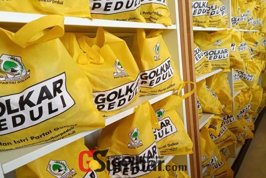WartaPKU Paket sembako dari Perempuan G