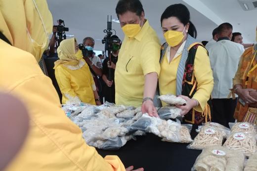 Puluhan UMKM Ramaikan Bazar Golkar Jelang Ramadan