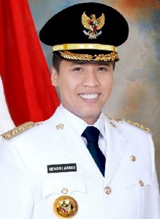 Pasar Padang Panjang Dibangun PT.Hutama Karya, Walikota Hendri Arnis: Masyarakat Diminta Bersabar