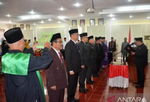 Bupati Agam Lantik Delapan Pejabat Eselon II, Ini Daftarnya
