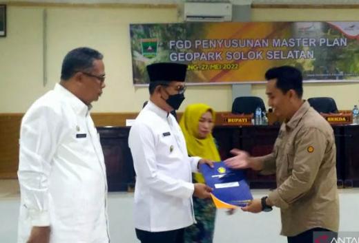 Pemprov Sumbar Bantu Solok Selatan Bina Desa Wisata Agro