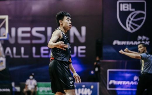 Rekrut Andre Adrianno, Prawira Bandung Perkuat Lini Kedua