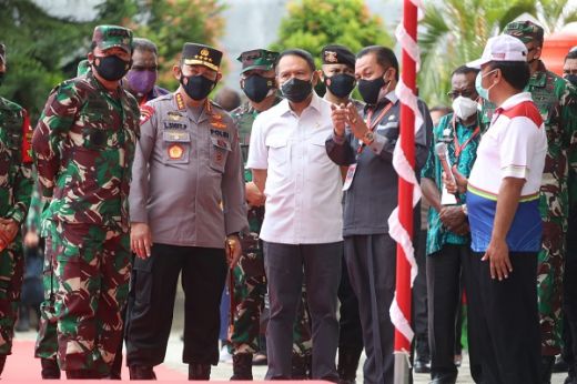 Menpora Amali Tinjau Vaksinasi Covid -19 di Sekitar Venue